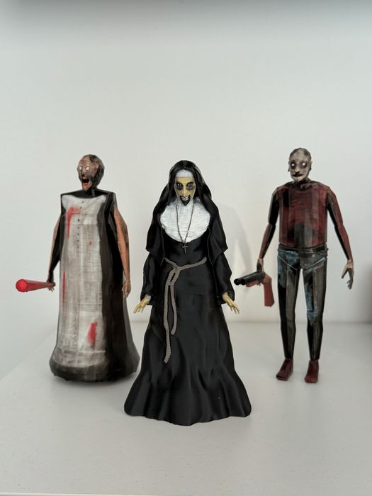 Баба Грани и дядото/Granny, Grandpa и The Nun/Монахинята фигурки
