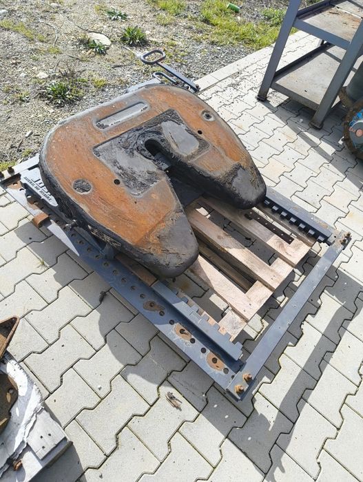 Лафет за камион на гребен Jost