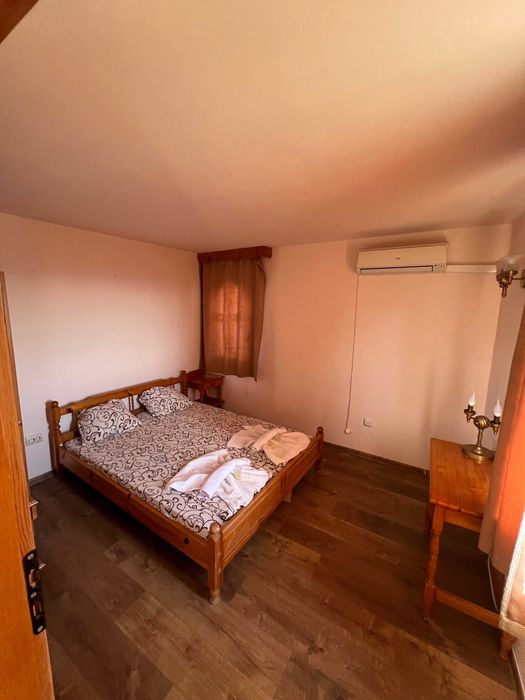 Хотел под наем за лято 2026 - удобен за групи и сезонни работници