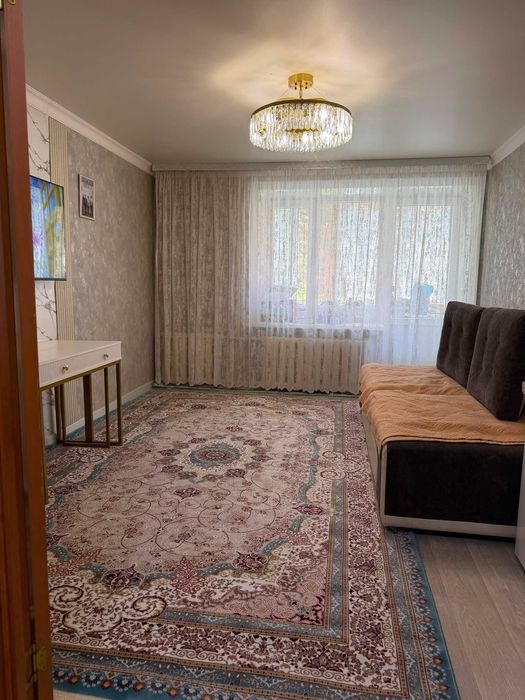 2 комн квартира район Пирамиды