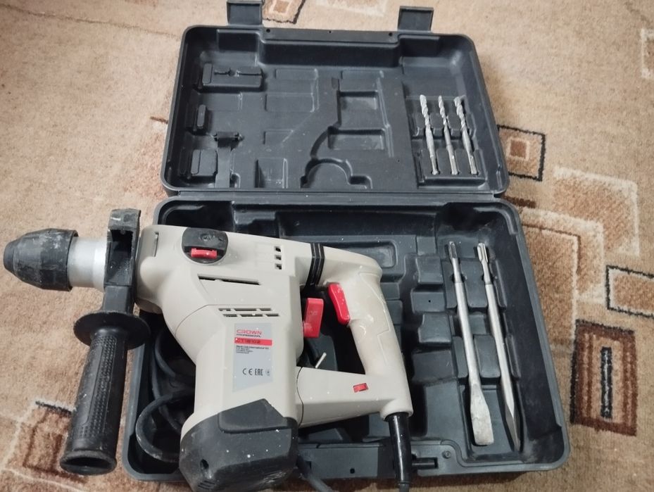 Перфоратор  crown