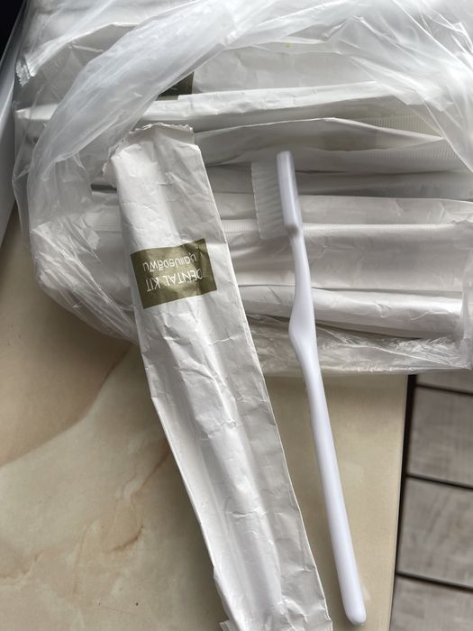 Зубная щетка