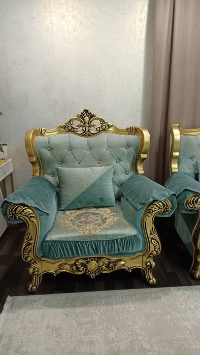 Диван и кресла для гостиной