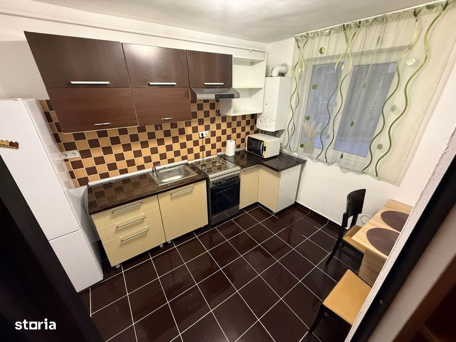 Apartament 1 cameră decomandată Bucătărie separată Florești