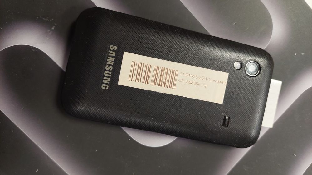 Samsung Galaxy S5230 i