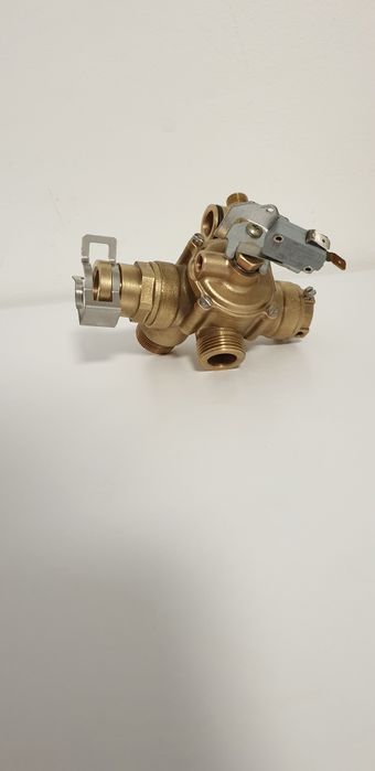 Vana 3 cai/Presostat Centrala Baxi ECO 240 + Microintrerupator