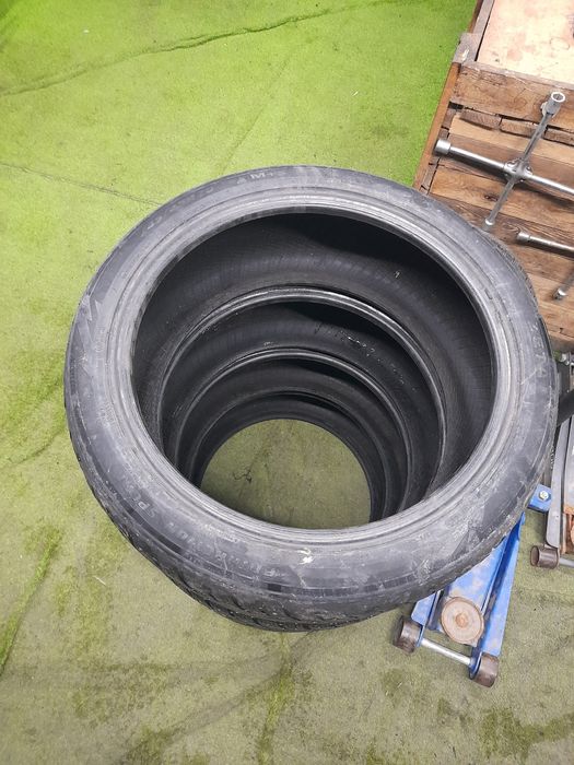 Продам Шины зимние