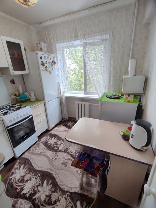 Продается 3-комн (1-37, 3 эт)