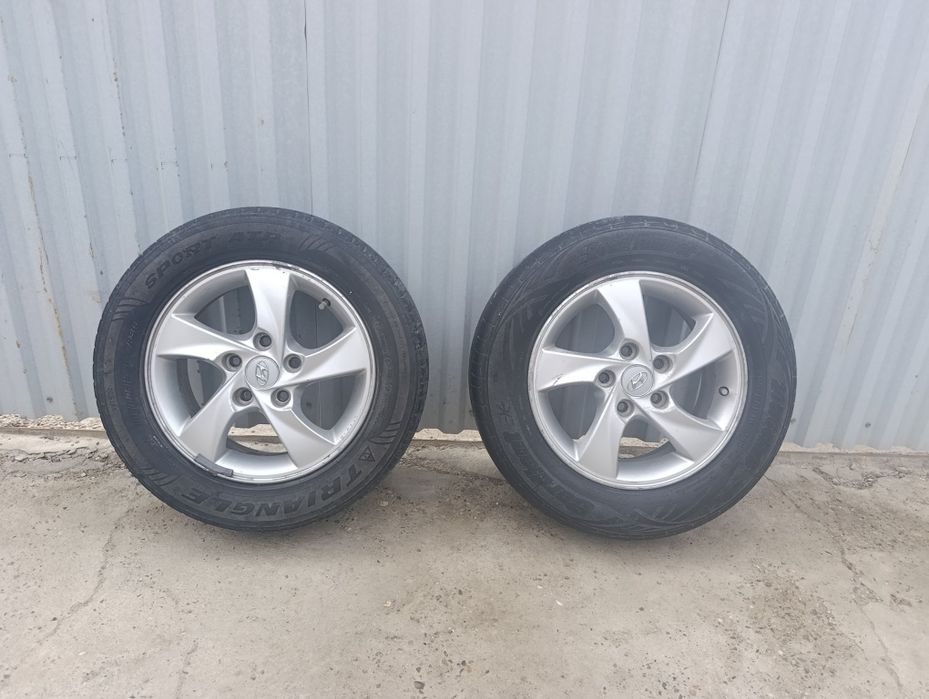 2 диска с покрышками Hyundai Elantra