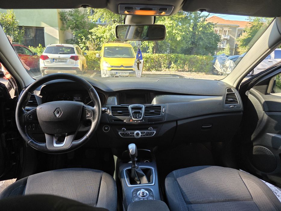 RENAULT Laguna 2010 — imagine 5