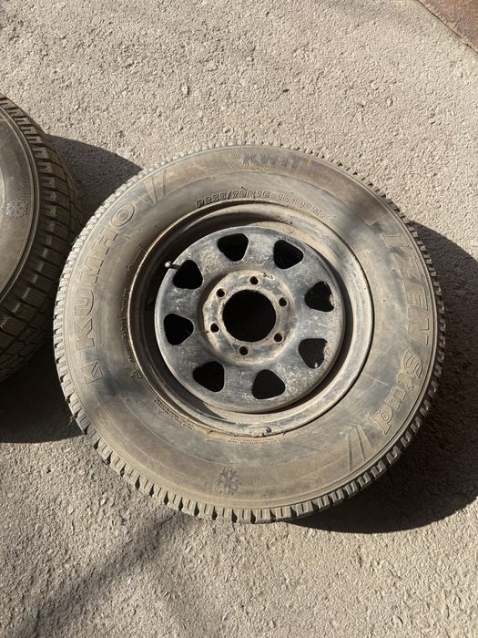 Продам зимние шины