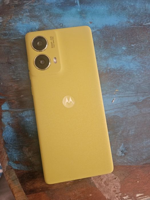 Telefon Motorola g85