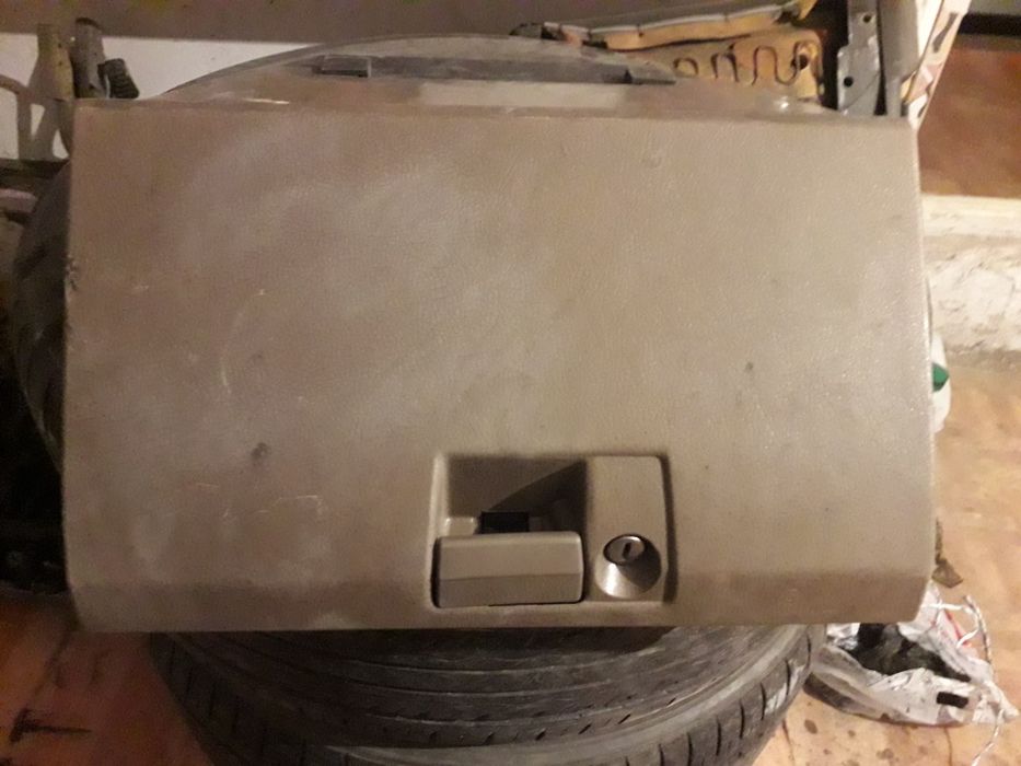 Мазда на разбор уневерсал 11991