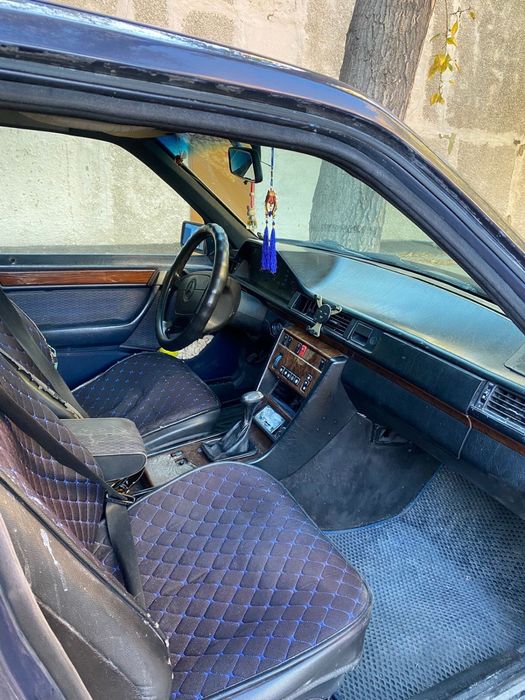 Продам mercedes e200 w124