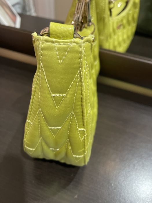 Дамска чанта Guess Golden Rock (EG) Evening Bags HWEG87 49720 KIW