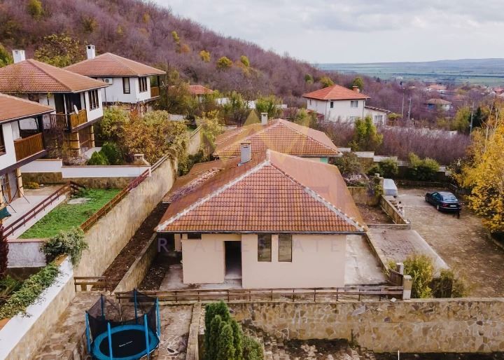 Нова едноетажна къща - Горица