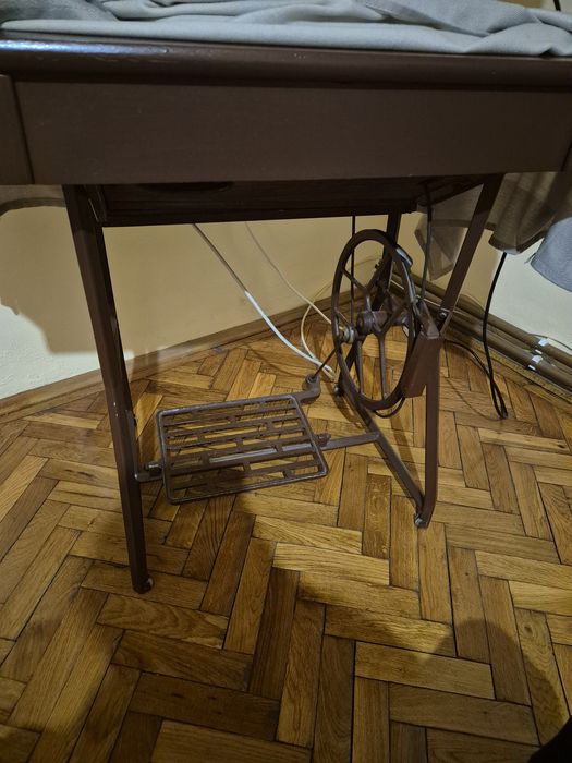 Vand masina de cusut vintage Ileana