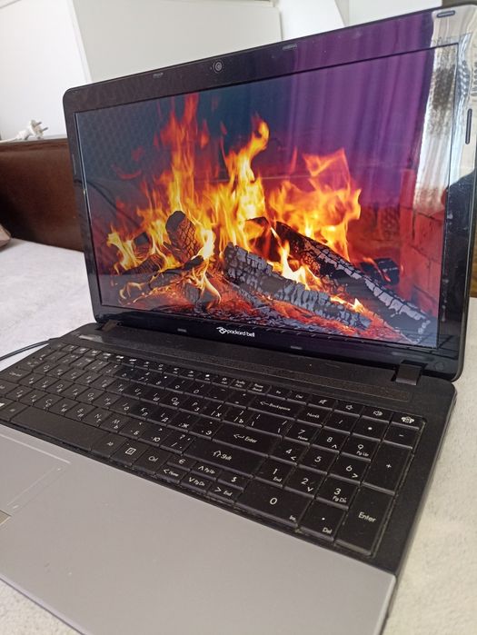 Продам ноутбук  .