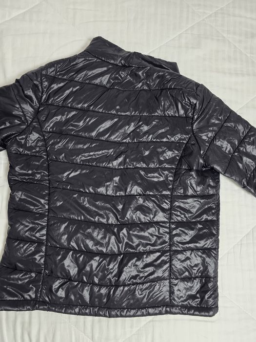 Черно лъскаво яке - размер 40