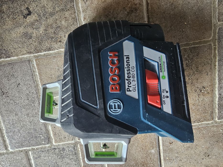 Nivela bosch GLL 3-80 CG