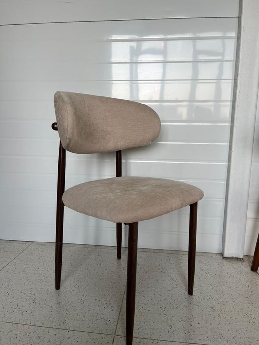 Стол из керамогранита