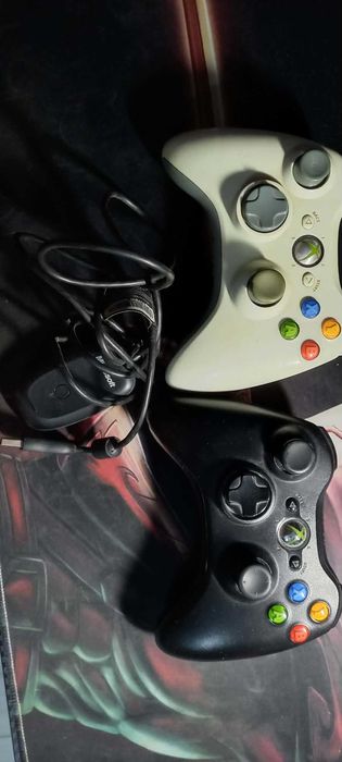 Set 2 Controllere Xbox 360 (Alb + Negru) + Adaptor PC Wireless