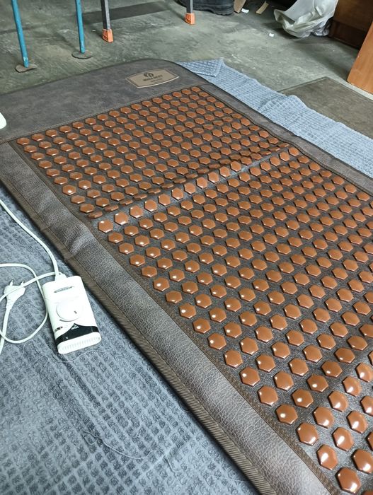 Продам лечебно массажный матрас