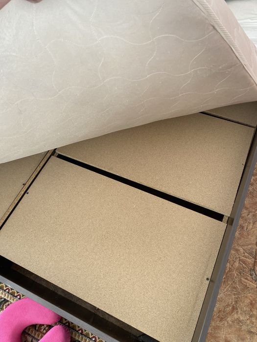 Продам спальный гарнитур комплект