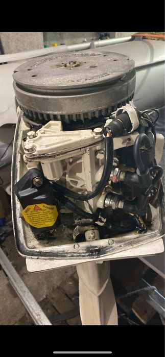 Извънбордов двигател johnson 6hp 2t къс ботуш