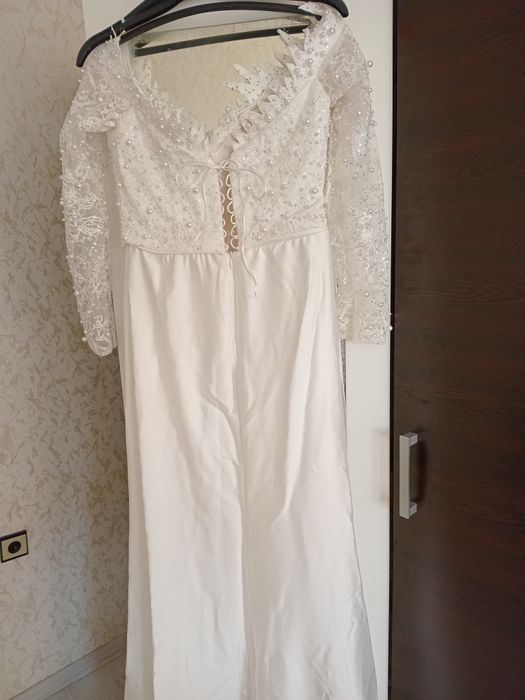 Булчинска рокля с венче