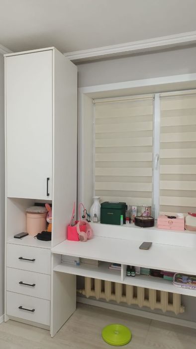 Шкаф со столом и шкаф купе