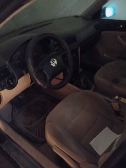 VOLKSWAGEN Golf 2000 — imagine 3
