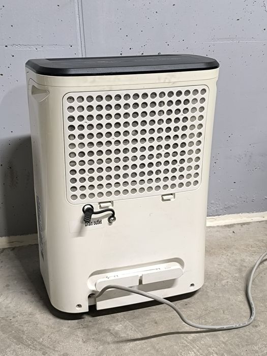 Влагоуловите  Gorenje, 440W, 37-52 m2, функция за пречистване на въздуха, Бял