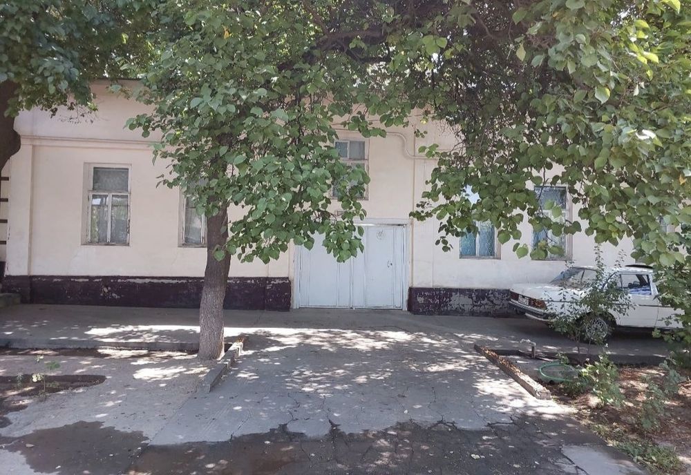 Ул. Нурафшон 7сот земля вдоль дороги