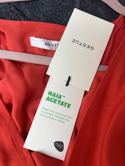 Rochie Gestuz noua cu eticheta – marimea 34, model petrecut