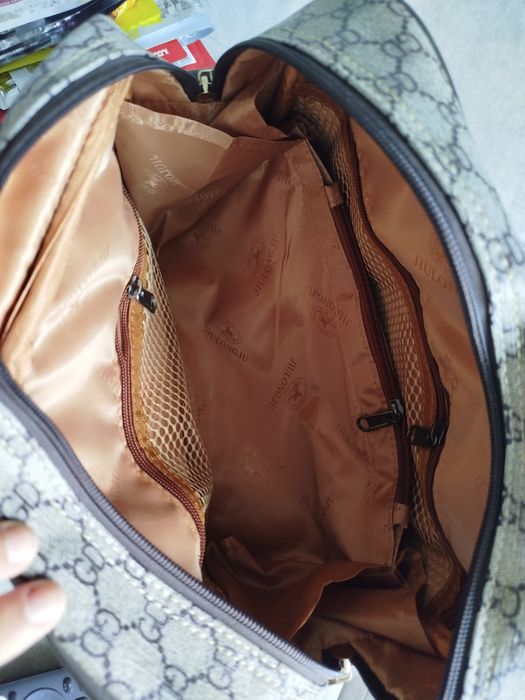 Продам чемодан с сумкой