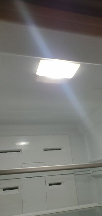 Хладилник с фризер