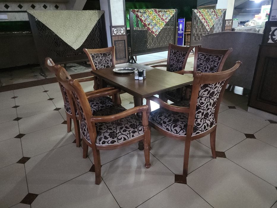 Диван , стол стул