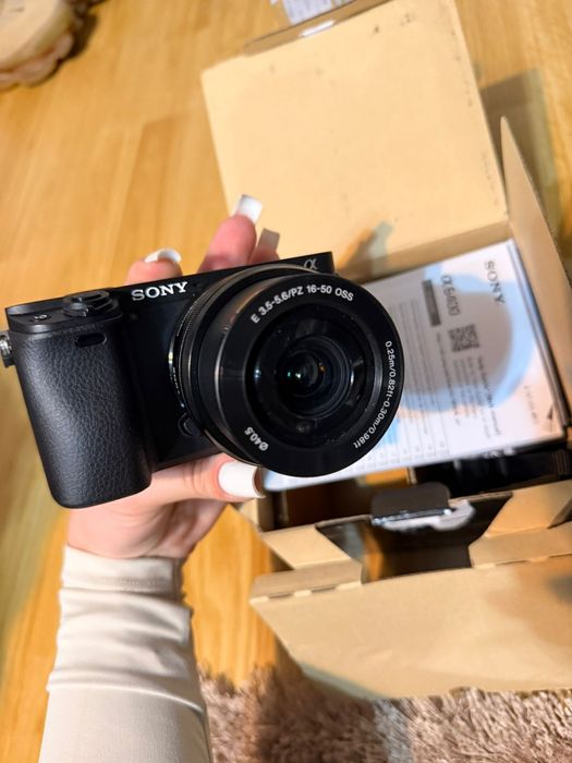 Aparat foto Sony Alpha A6400(ILCE-6400) Nou