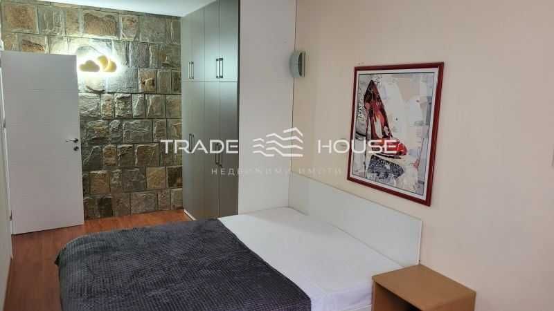 Дава се под наем Многостаен апартамент в Пловдив, Младежки Хълм - 140 кв.м за 860 € - Снимка #5