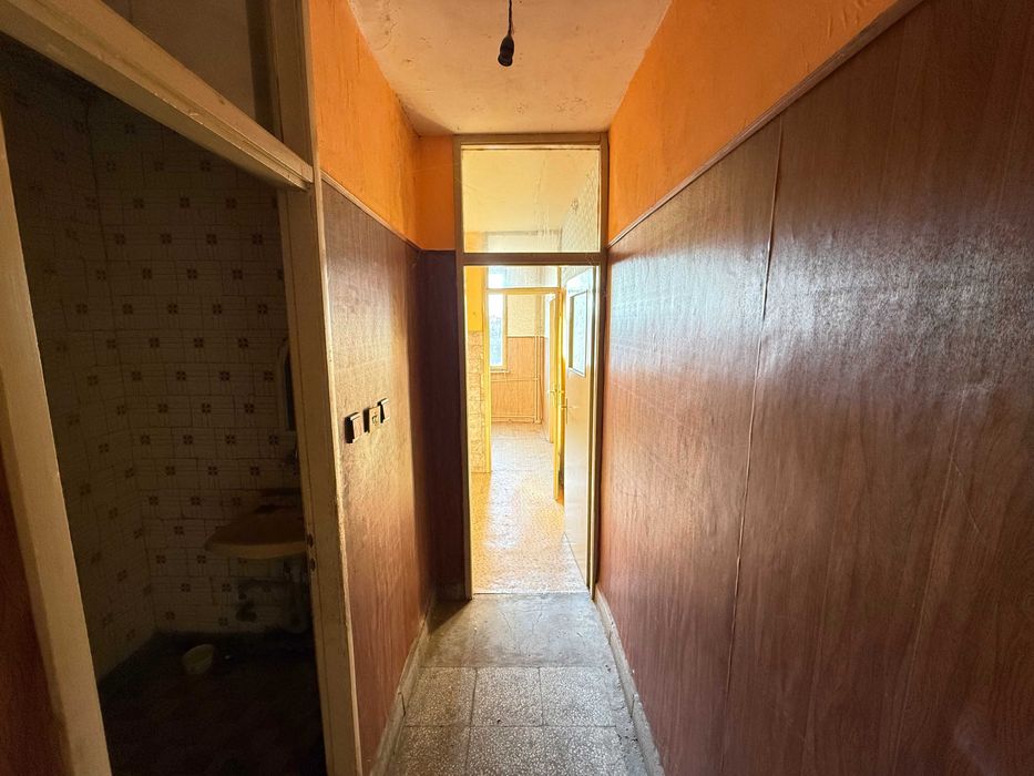 Тристаен имот в ж.к. Люлин 4