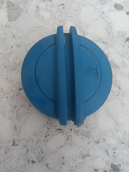 Capac vas  Antigel  pentru VW GOLF 6