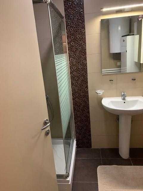 Дава се под наем Тристаен апартамент в Бургас, Център - 83 кв.м за 280.5 € - Снимка #4