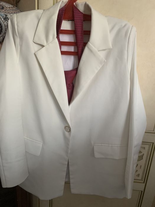 Срочно продается одежда  для девушек