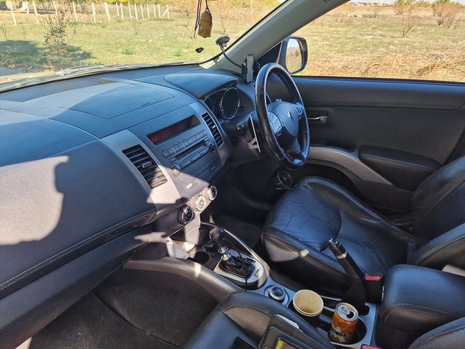 На части Пежо 4007 2.2 дизел автоматик