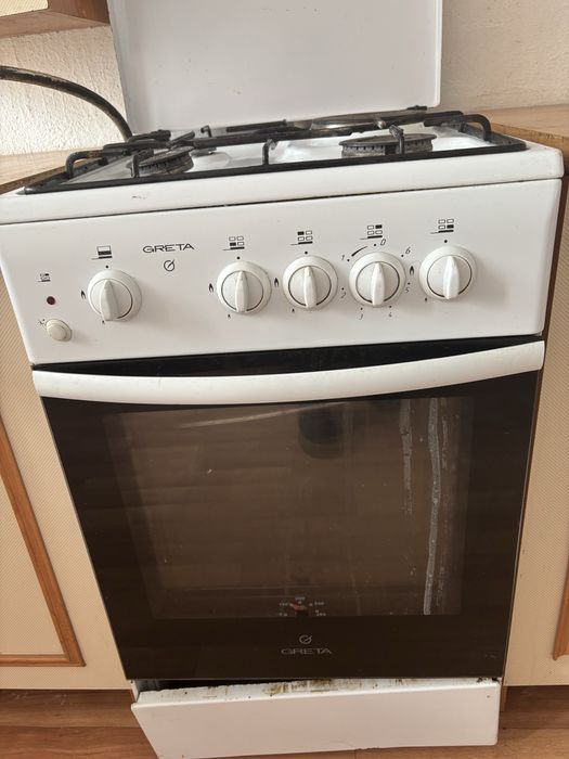 Продам газ плиту