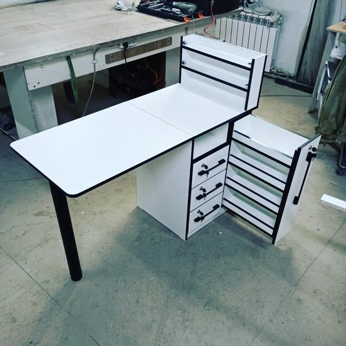 Маникюрные столы НА ЗАКАЗ