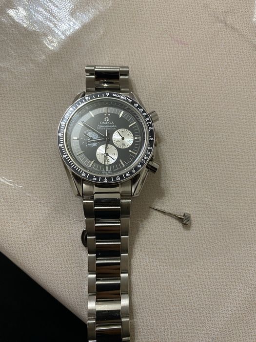 Часы Omega ( 2 штуки)