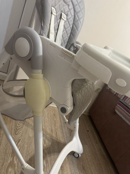 Продам стульчик для кормления