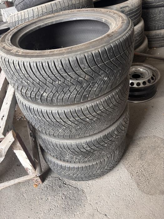 Разные шины продаются